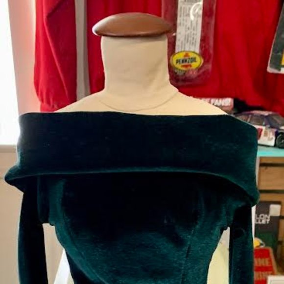 Other - PRINCESS DIANA DOLL GREEN VELVET EVENING GOWN ON MANNEQUIN 1980 Reproduction 25”